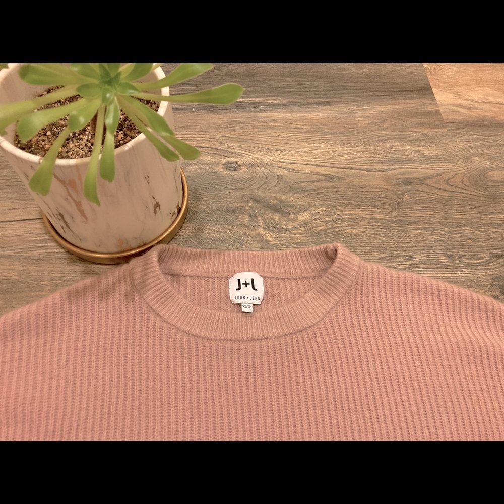 Sweater - Picture 2 of 4